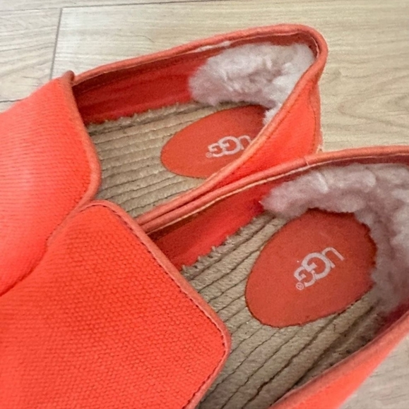 🅶 UGG Sandrinne Hazard Orange Canvas Shoes - Picture 10 of 16